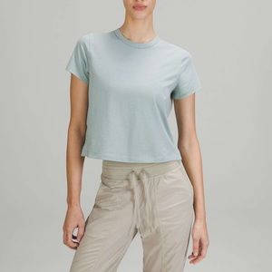 lululemon classic fit cotton blend tee shirt silver blue size 2 sold out color